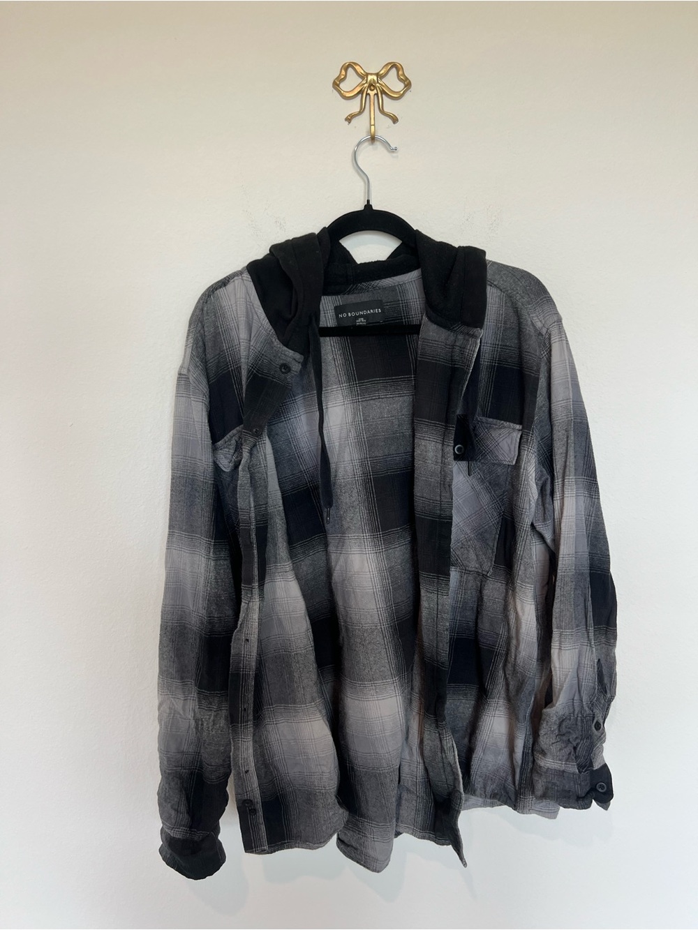 No Boundaries Men’s Black & Gray Hooded Plaid Shirt Jacket